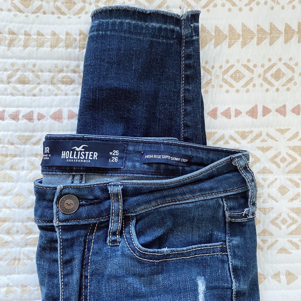 Hollister High Rise Crop Skinny Jeans